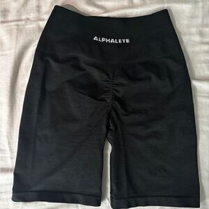 Alphalete Women's Black Butt Scrunch Shorts 6.5”